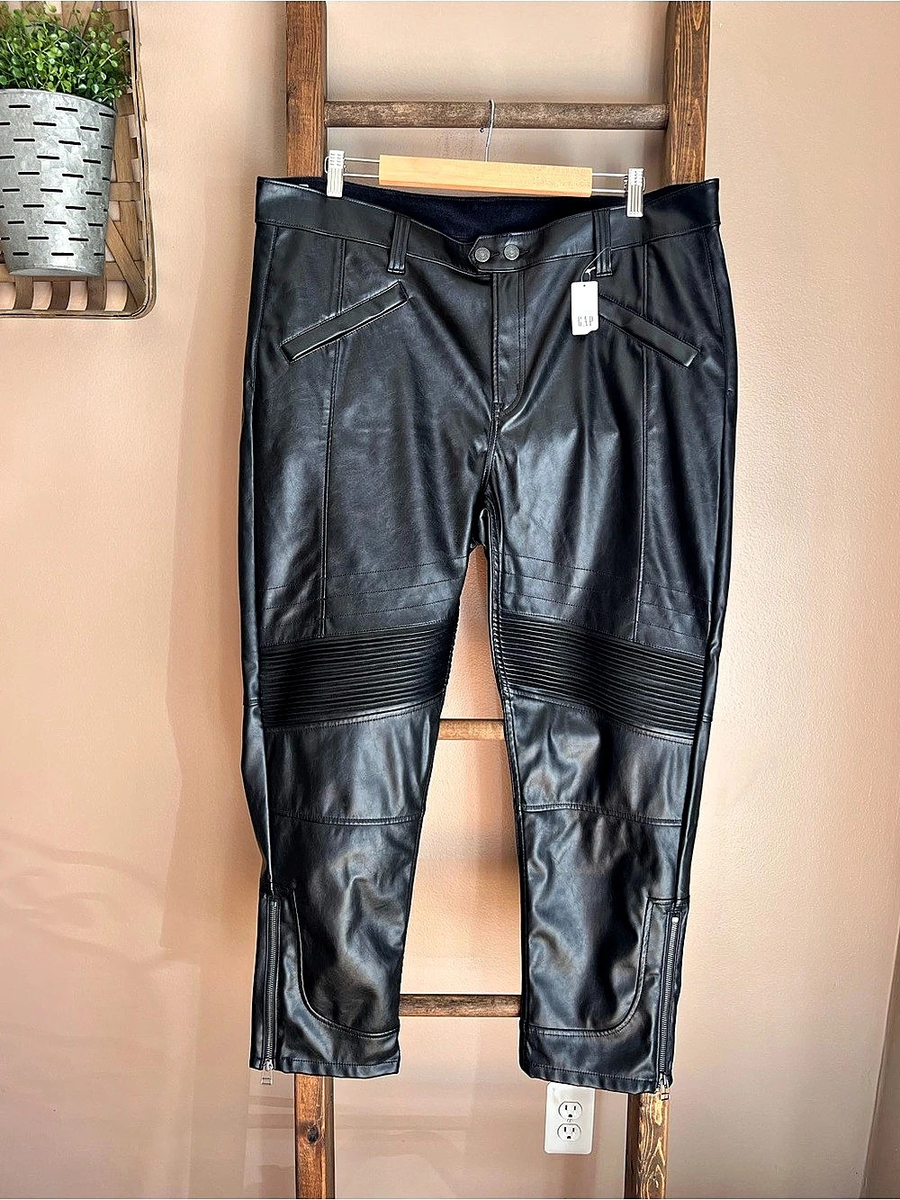 GAP Moto Mid Rise Black Faux Leather Moto Pants Size 20